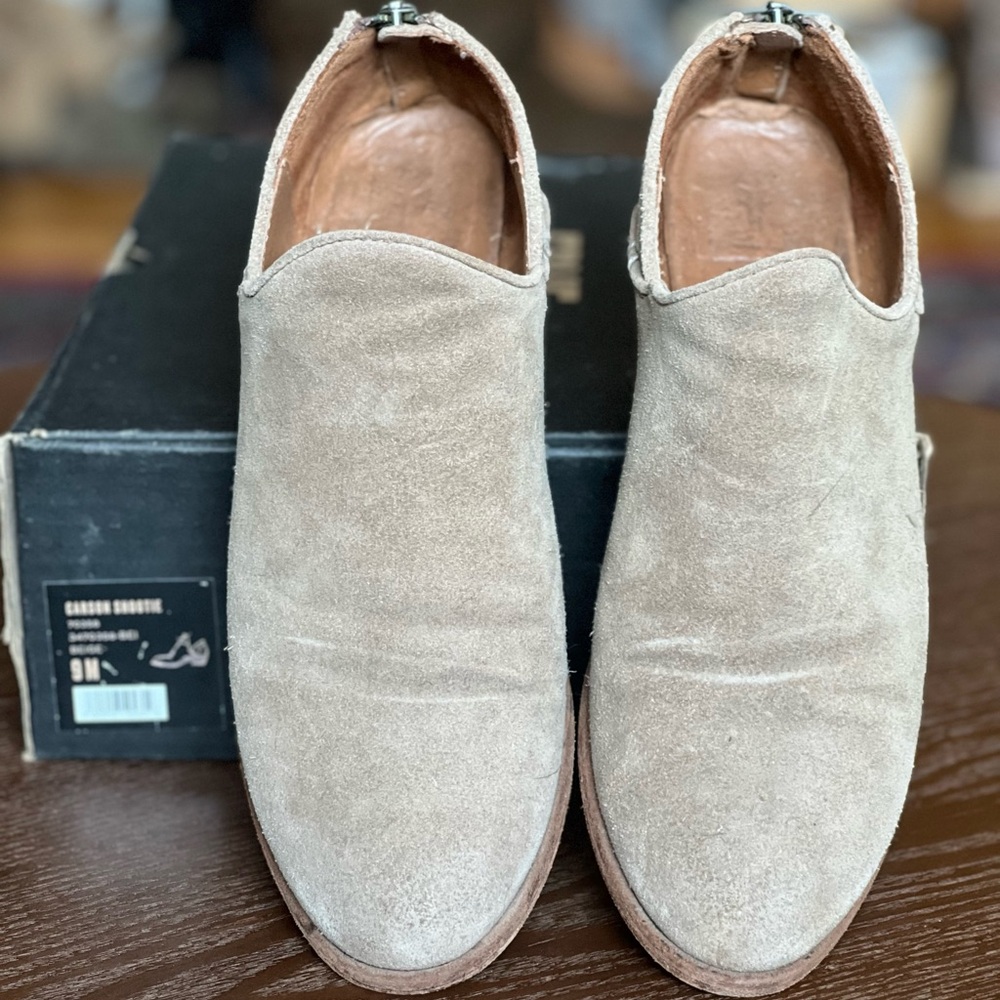 Frye Carson Shooties: Elegant Women's Suede Boots- Tan
Super versatile and comfy